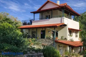 Villa Dorothy 360 -Mountain Escape in Polydrosos - Image 1