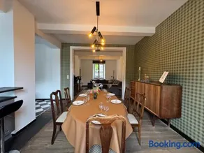 Chez Marraine - Image 1