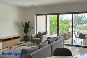 2BR Apartment with Beach Club - Image 5