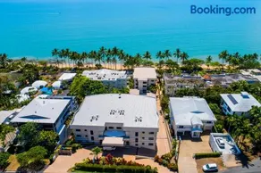 Meridien Beachfront Apartments at Trinity Beach - Image 3