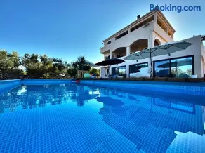 Elements of Diros - luxury suites - Image 4