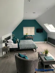 Nr Bicester Village 5 Star Luxury on farm - Image 2