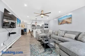The Cozy Beach Getaway In Edgemere Community - Image 1