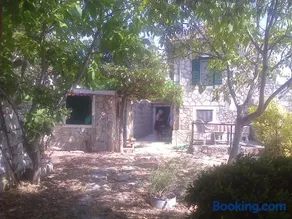 Art House Old Village - Image 1