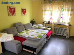 Traumhaftes Apartment in Mönchengladbach Ohler - Image 3
