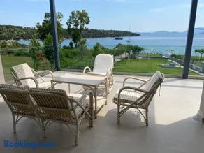 Villa Aphrodite - Image 2