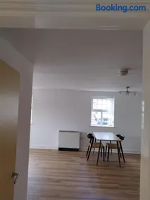 Ensuite Double Bedroom in Rochdale - Greater Manchester - Image 2