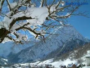 Alpina Central - Image 4
