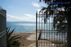 Seafront Villa Aggeliki - Image 3