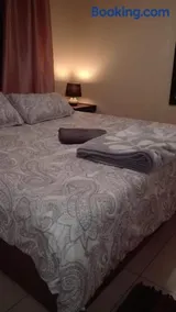 Beulahland Guesthouse - Image 2