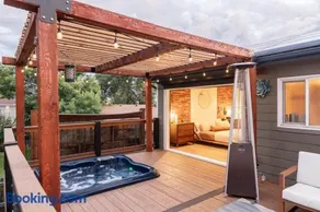 5 Star Retreat Gym Private Office - Image 4