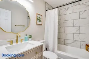 Graces Getaway sleeps 6 - Image 3