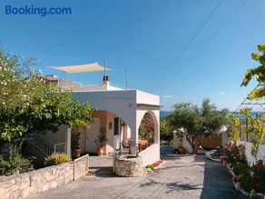 Elia's House Traditional & Cozy by 8essentially - Image 1