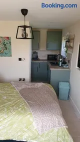 Country Guest House With Hot Tub - Image 3