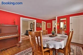 Chittenden Farmhouse - Historic 4BR, 2BA, 20 Min to Skiing, 7 Min to Mountaintop Resort - Image 2