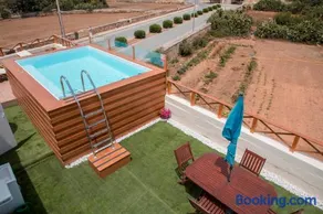 Tal-Karmnu Entire house with private heated pool and jacuzzi - Image 1