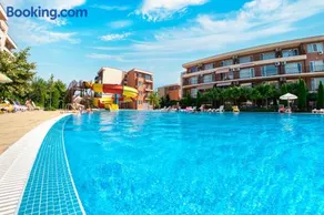 Holiday Garden Resort - Image 2