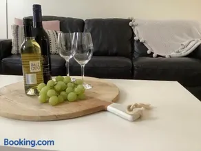 Orange Tree Cottage - Image 3