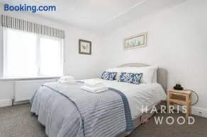 Saltmarsh Cottage - Image 2