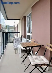 Dzuku apartment 40 - Image 4