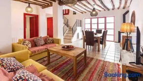 Casa Roja - Image 1