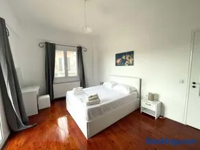 Live the Summer Dream at Gaios Cozy Retreat - Image 3