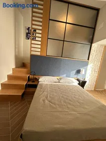 View Room - Image 3