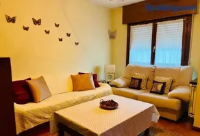 Charming House in Vinuesa with Garden View - Image 2