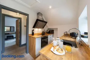 The Hideaway - Image 5