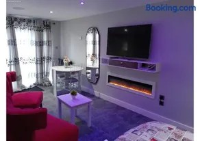 Cosy Studio - Image 2