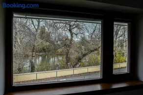 Bodrog33 Riverhouse - Image 2