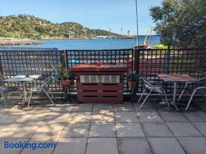 Magnifique loft sur la plage Life is a Beach GuestHouse - Image 3