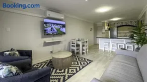 Villa Riviera 3 - Image 5