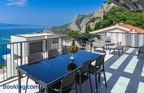 Villa Luxury Dream, Indoor Heated Pool, 7 persons, Sea Views, Omiš - Image 2