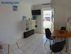 Studio Apartment Zen - Image 1