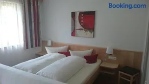 Double room, shower or bathtub, no smoker - Image 3