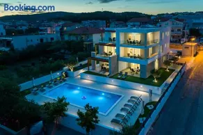 Villa Corcovado with Heated Pool - Image 1