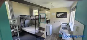 Alpine Holiday Apartments & Campground - Image 1