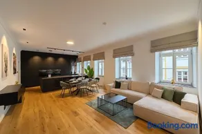 NAMASTÉ Homes - Luxus-Apartment mit Whirlpool & Garage - Image 2