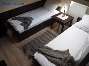 Willa Zacisze - Apartament dwupoziomowy - Image 2