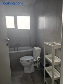 Dream House Apartments - Image 4