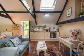 The Apple Loft - Image 3
