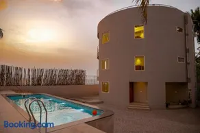 Beach Villa with Private Pool in Kochi - Alai - Image 2