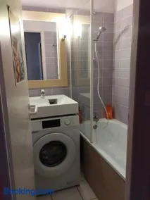 Appartement 6 personnes, 40m2, lave-linge, 2 salles de bain, grand balcon, piscine et proche golf - Image 3