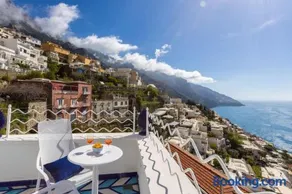 Aurora Luxury Suites Seaview - Image 1