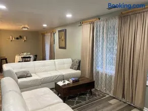 The Big Beautiful Townhouse - Image 1