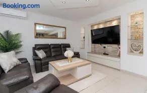 Stunning Home In Kamenmost - Image 5