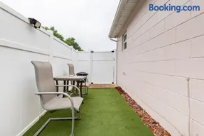 Private 1 Bed 1 Bath Orlando Oasis Shopping and Parks Nearby - Image 5
