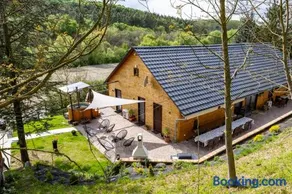 Diófaliget Guesthouse - Image 1