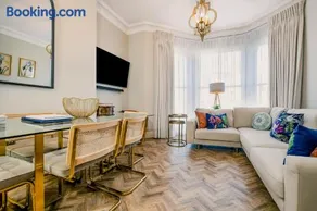 Derwent House Apartments - Image 1